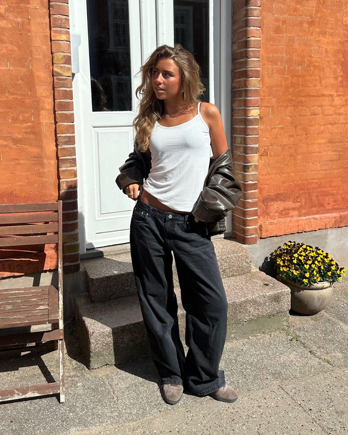 ESTHER JEANS - BLACK