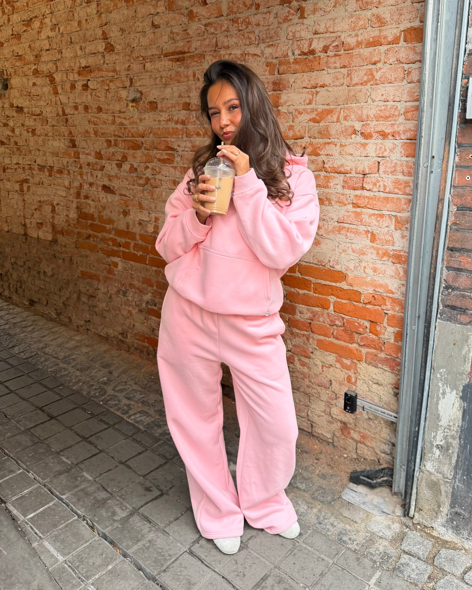 BAGGY SWEATPANTS - LIGHT PINK