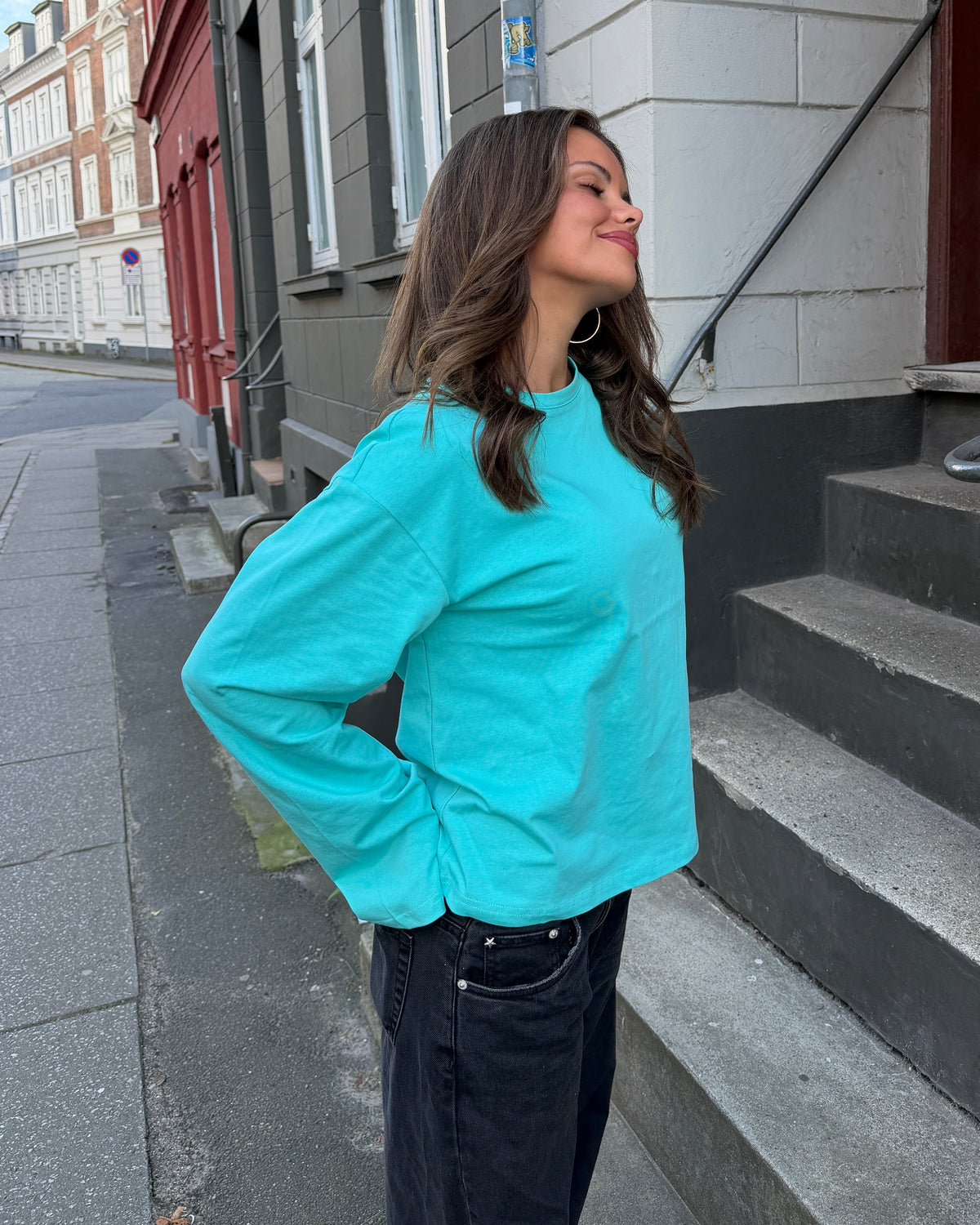 MYNTE TEE - TURQUOISE - Dinvintageshop